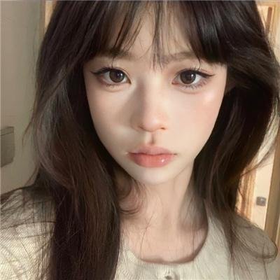 草裙春色